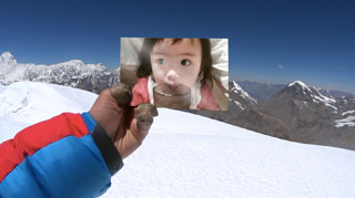 エベレストにあなたの写真またはあなたの大切な人の写真を持って行きます！